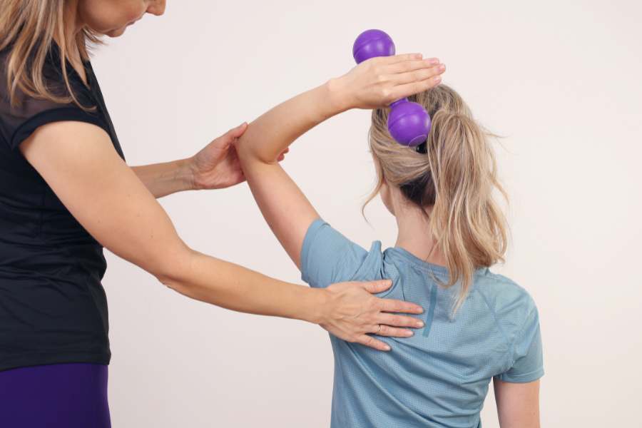 ¿Qué es la reeducación postural global (RPG) para la escoliosis?